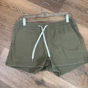Vuori Womens dark oregano vintage rip stop drawstring shorts S